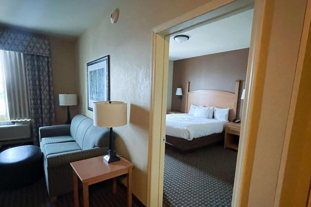 Mainstay Suites Williston Zewnętrze zdjęcie
